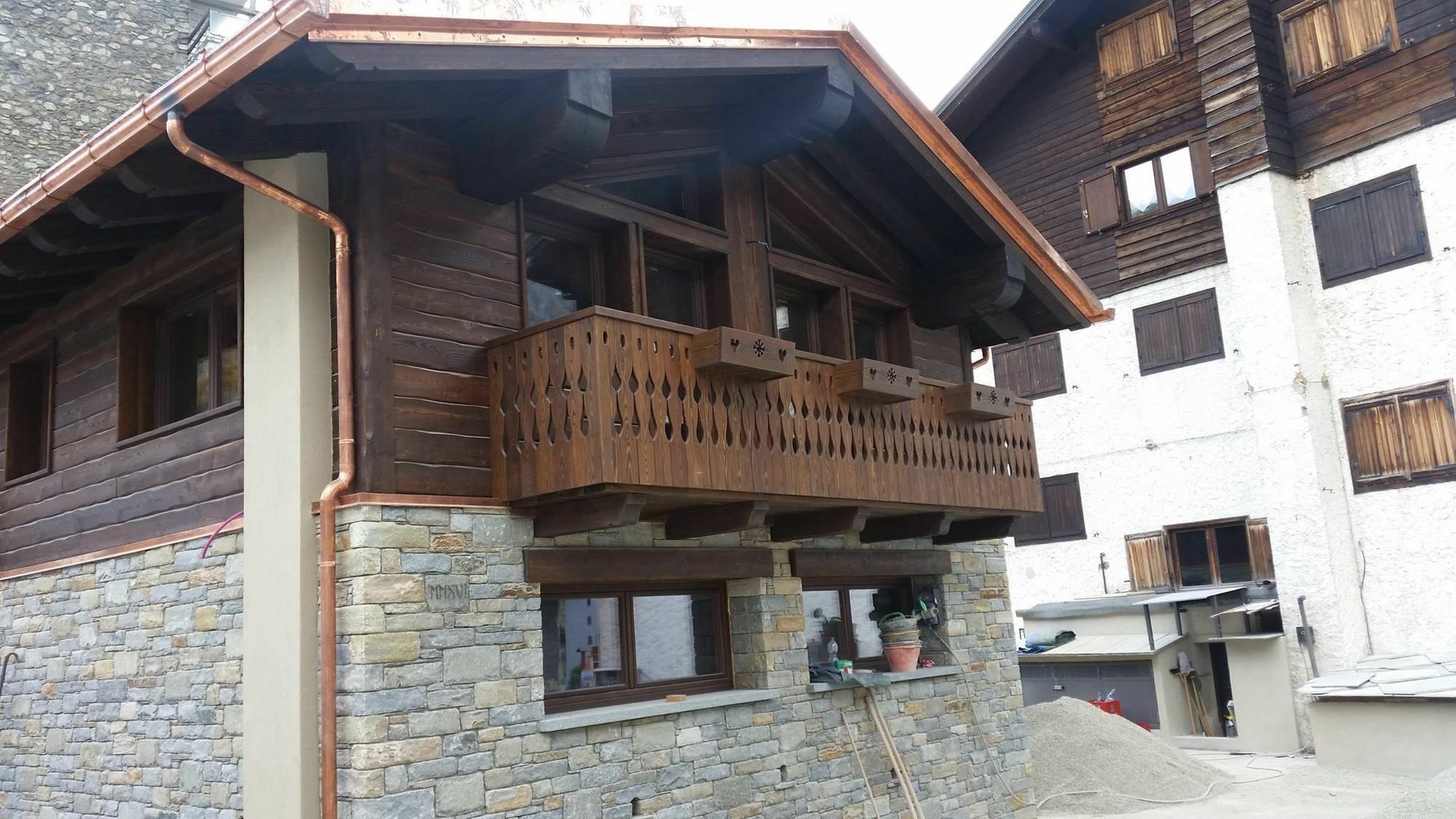 Chalet Matterhorn Francois - Central Ski Chalet With Spa And Breakfast, 100Mt Lift Брей-Червиния Экстерьер фото